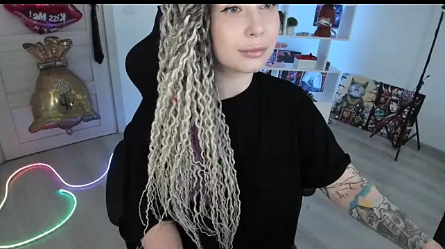 HoneySallyMoore Live XXX Chat