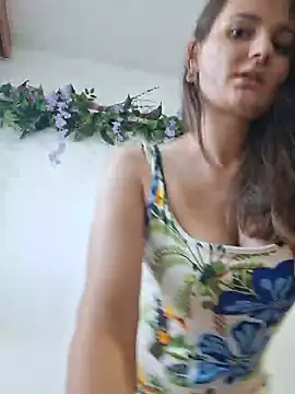 Nika_aa Chat XXX in diretta