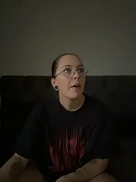 MaryPeach666 Adlı Modelin Canlı XXX Sohbeti
