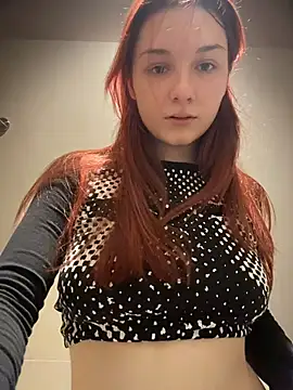 SaintMaya Adlı Modelin Canlı XXX Sohbeti
