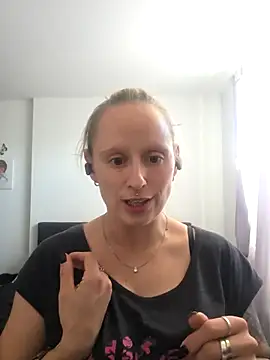 Bellaaa17 Live XXX-Chat