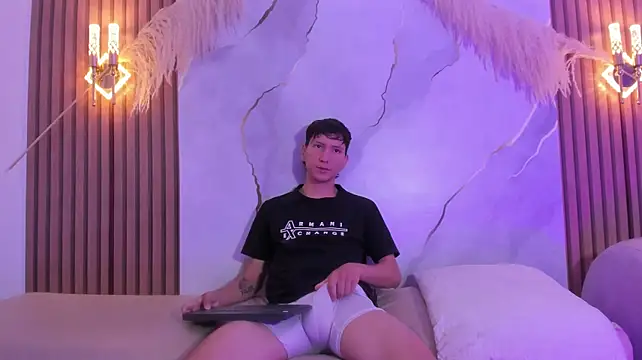 Sammy_OS লাইভ XXX চ্যাট