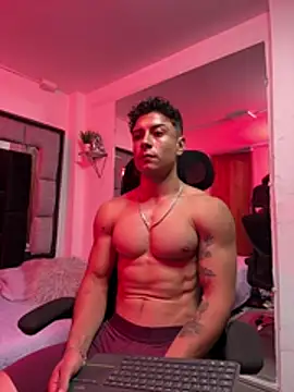 צ'אט XXX בשידור חי של MR_MUSCLE