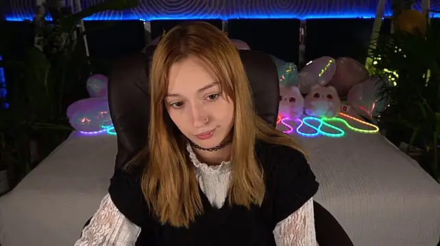 צ'אט XXX בשידור חי של LizzaMoonn