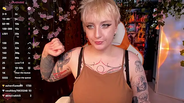 Chatroom XXX en direct de AsheLucker