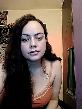 claireewitchproject Adlı Modelin Canlı XXX Sohbeti