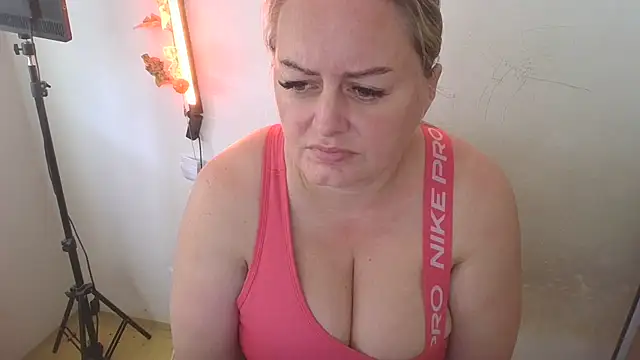 Meliss_Official9's Live XXX Chat