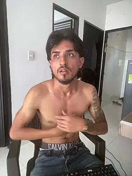 Chat XXX en directo de Kriss_Edwards