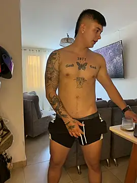 Chat XXX en directo de Christopher_strongg