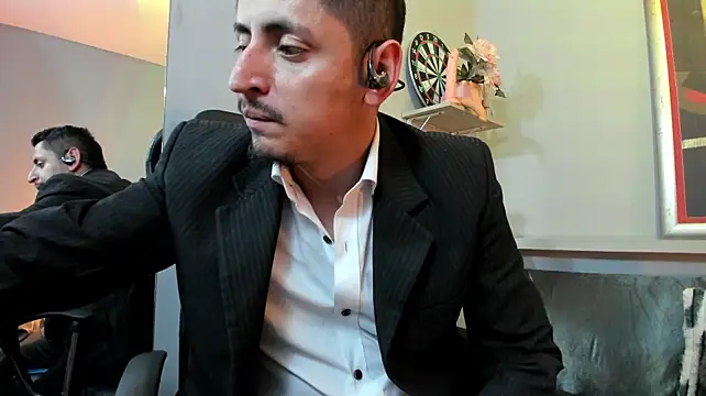 kevin_23_ 라이브 XXX 채팅