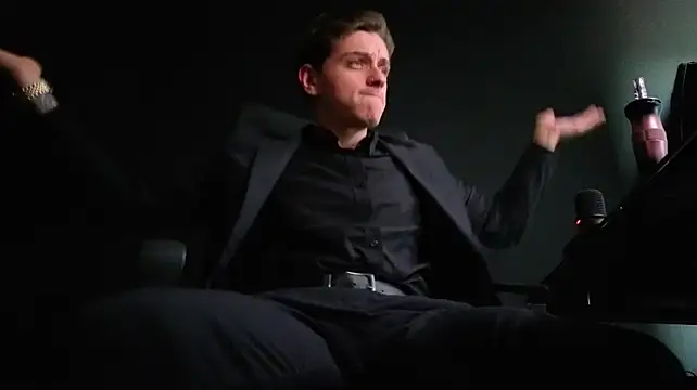 FelixStarkk 网络视讯表演