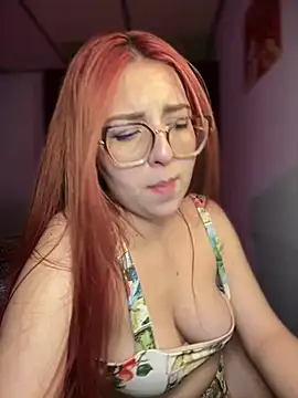 CoraVibes – Naživo XXX chat