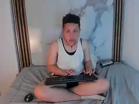 BullSmoke19 Chat XXX live