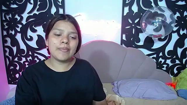 kittens_hornxyxx – Kamerová šou