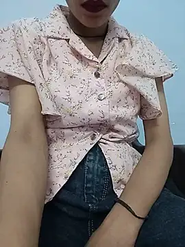 Noorkhatoon Adlı Modelin Canlı XXX Sohbeti