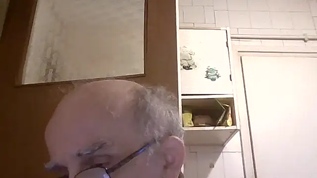 mariusica1@xh Live XXX Chat