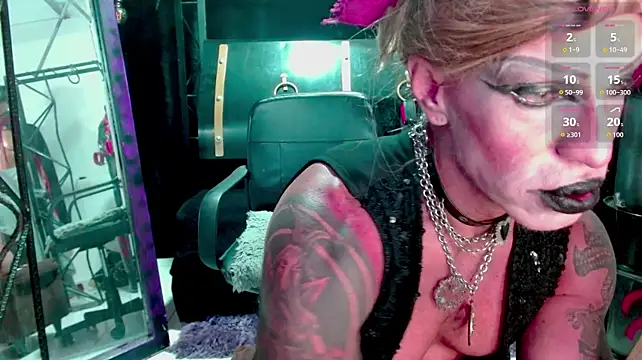 XXX chat uživo modela LILITHMADAME