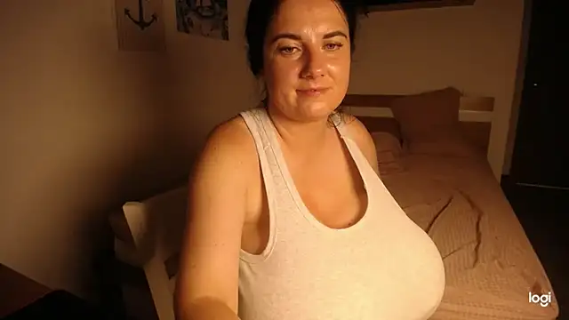 alisiaparril Chat XXX in diretta