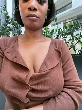 Chatroom XXX en direct de ___Nessa