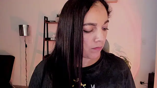 urcute_kitten's Live XXX Chat