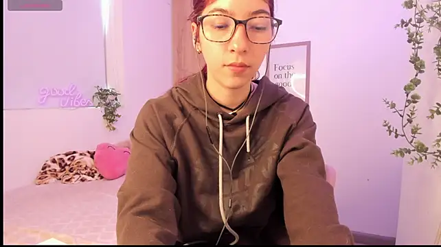 Chat XXX en directo de SarahLee__