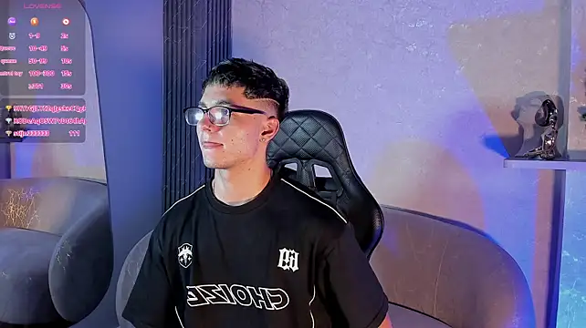Noah_Clarkk's Live XXX Chat