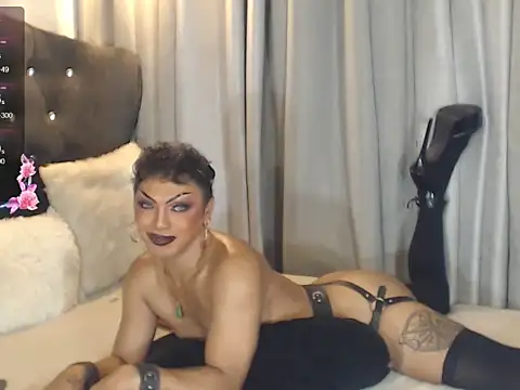 ButtWhoreBELLA – Naživo XXX chat