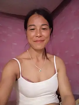 Lily-ly's Live XXX Chat
