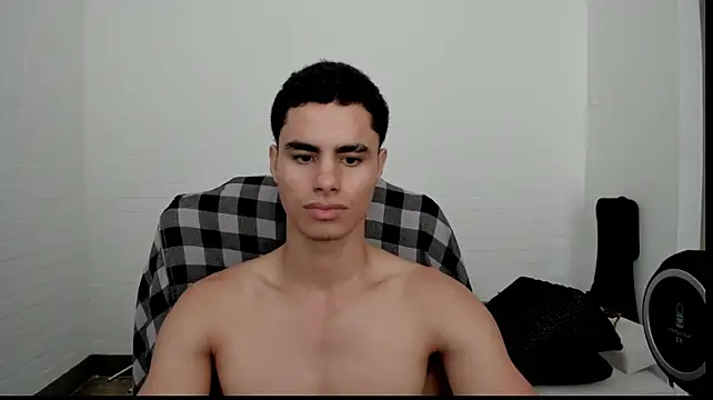 chicozen XXX чат на живо