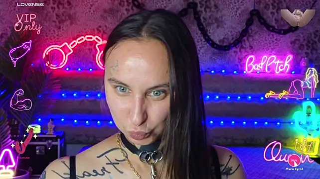 دردشة Cool_Freak_ الجنسية المباشرة