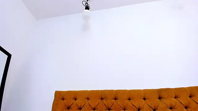 Katty_West Chat XXX live
