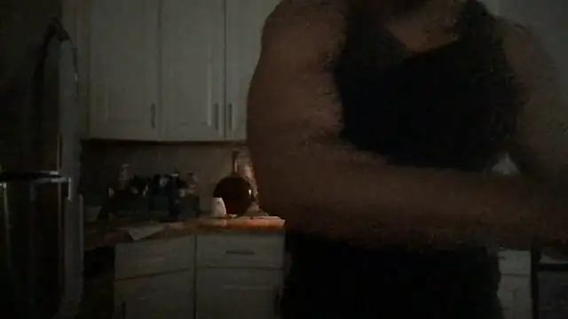 BigGuyMuscle XXX чат на живо
