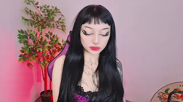 catipetite Adlı Modelin Canlı XXX Sohbeti