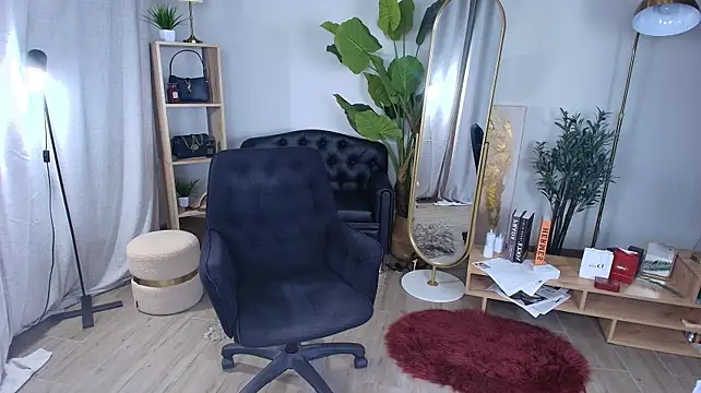 CelestineMauriac Adlı Modelin Canlı XXX Sohbeti