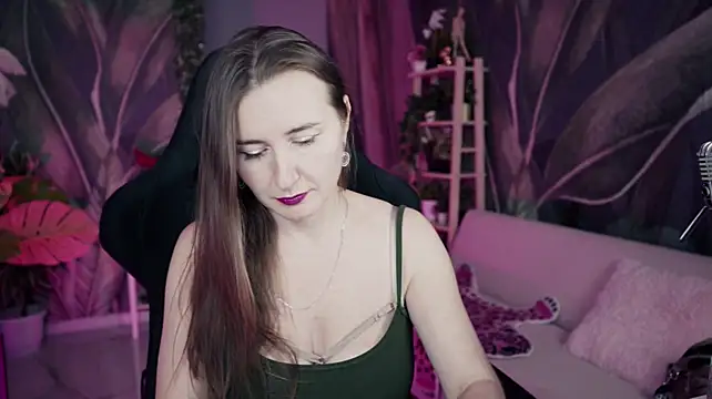 Golden_Dragon Adlı Modelin Canlı XXX Sohbeti