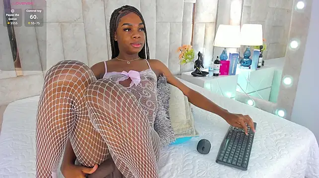 Chat +18 de IsisBrown_ ao vivo