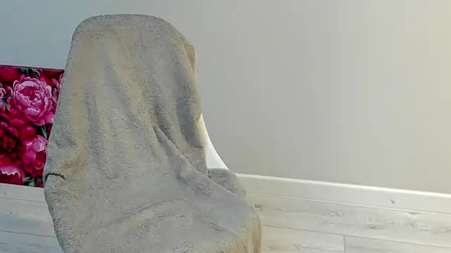 Chat +18 de ailey_chao ao vivo