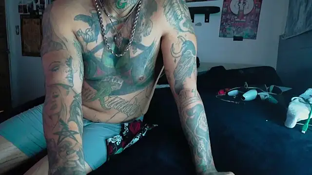 Azielparallax's Live XXX Chat