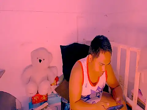 Hardking_69 – Naživo XXX chat