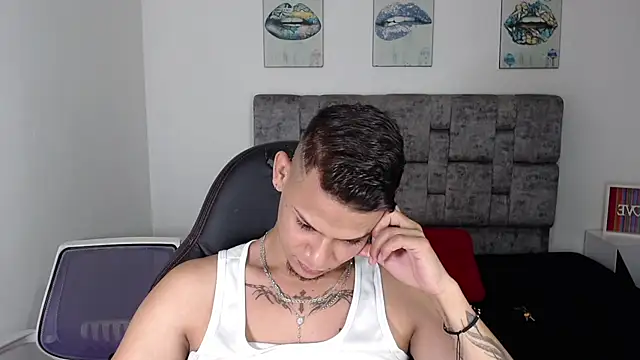 axcel_boy_ élő XXX-chatje