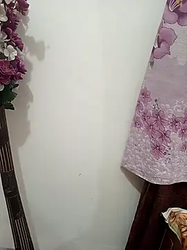 צ'אט XXX בשידור חי של Tanha18