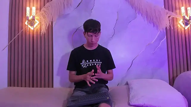 Sammy_OS Live XXX-chat