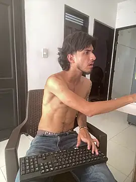 Chatroom XXX en direct de Kriss_Edwards