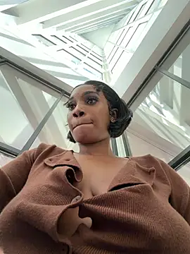 Chatroom XXX en direct de ___Nessa