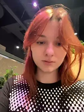 SaintMaya XXX чат н а живо