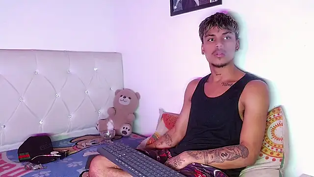 دردشة Angel_foxc13 الجنسية المباشرة