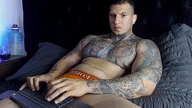 Shane_Clay – Naživo XXX chat