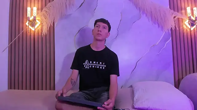 XXX chat uživo modela Sammy_OS