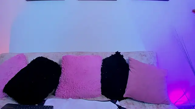 Živý XXX chat leah_bx