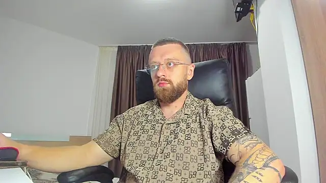 XXX chat uživo modela Findom_guy